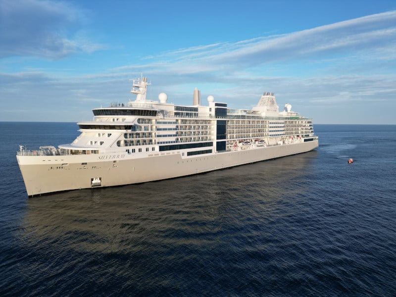 Cruiseskipet Silver Ray på åpent hav.