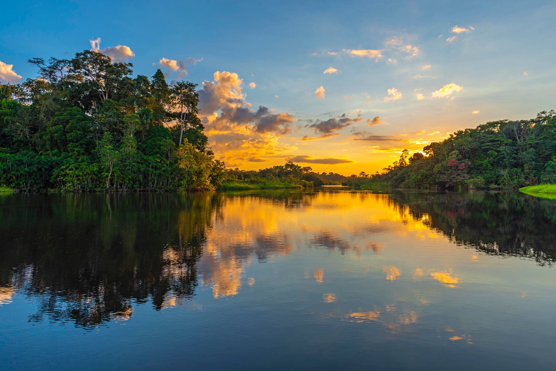Solnedgang over amazonas. Solnedgang over amazonas.