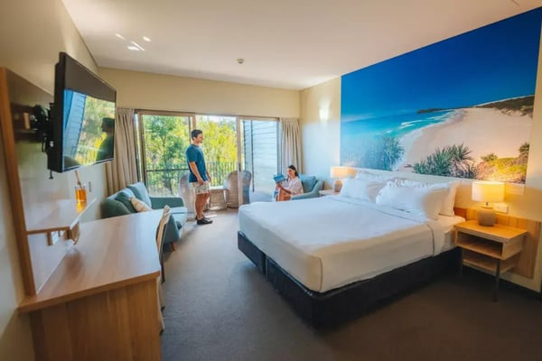 Kingfisher Bay Resort